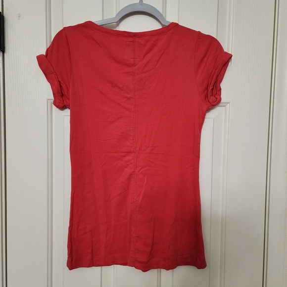 CHASER baby Ribbed Rolled Sleeve Red Top Size Medium NWT - Picture 6 of 6